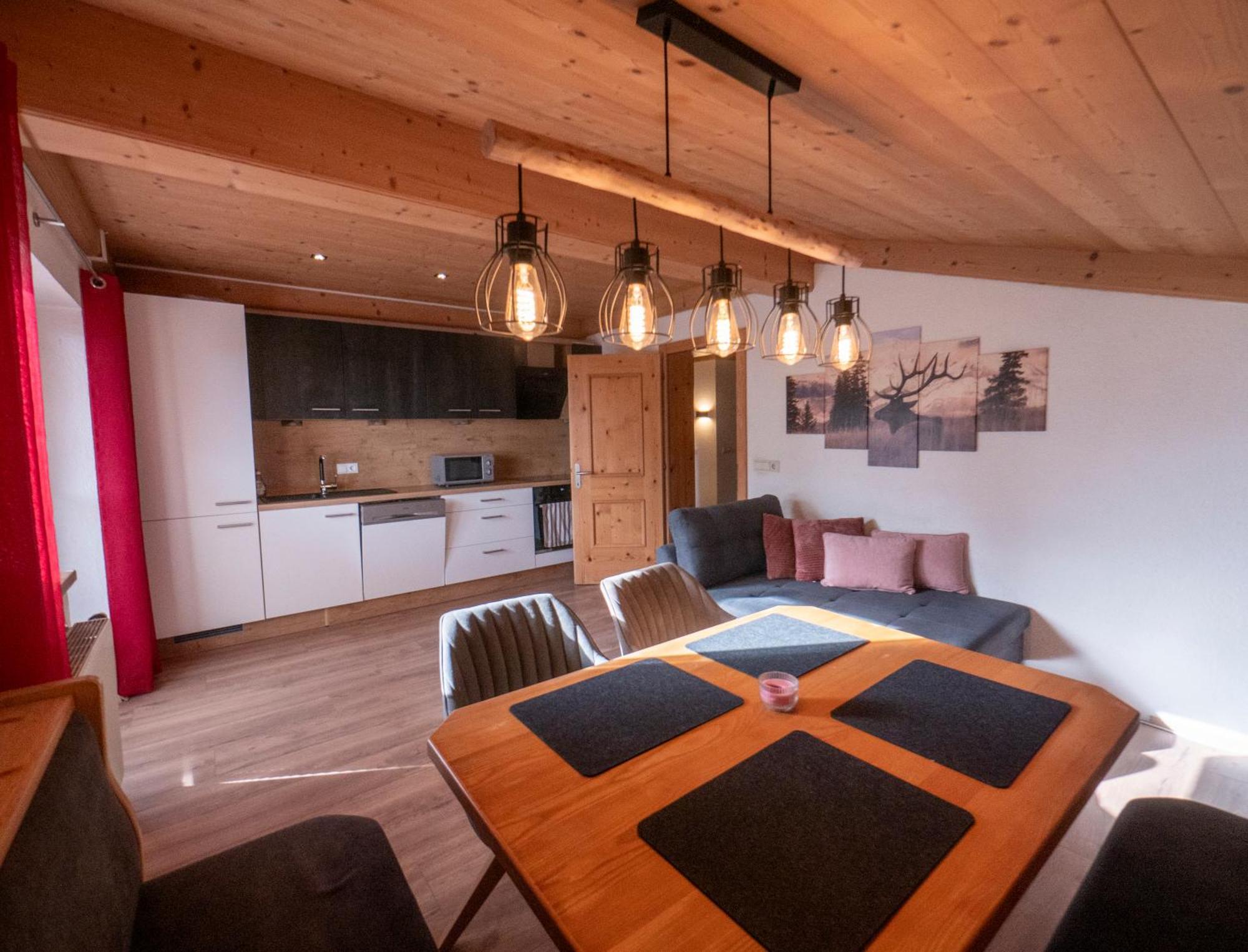 Ferienwohnung Zillertal - Schwemberger Fuegen Exterior photo